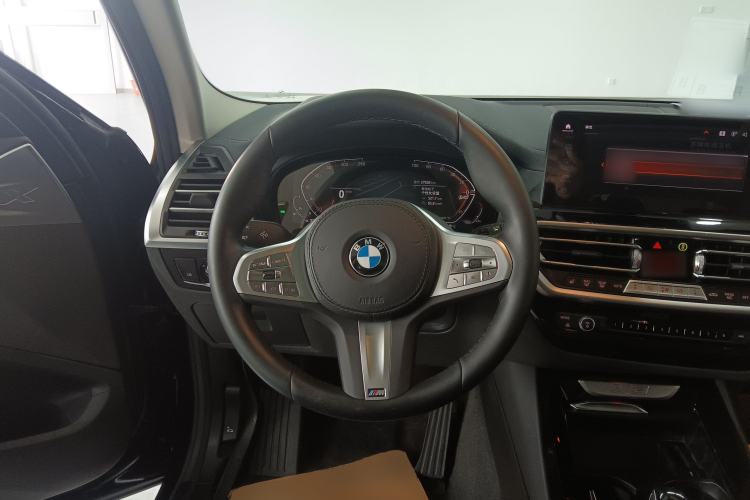 Used BMW X3 2023 xDrive25i M Sport Package Steering Wheel