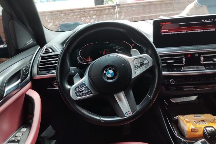 Used BMW X3 2023 xDrive30i Luxury Edition M Night Sky Package Steering Wheel