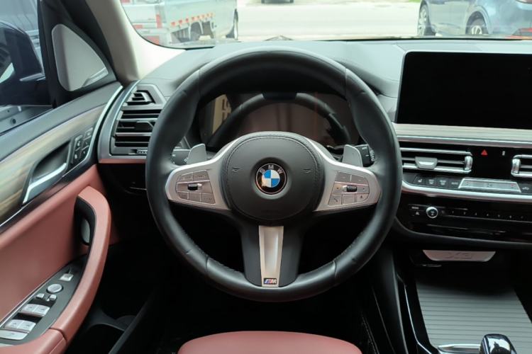 Used BMW X3 2023 Restyled xDrive30i Leading Edition M Night Sky Package Steering Wheel