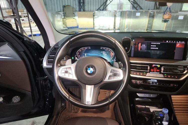 Used BMW X3 2023 xDrive30i Leading Model M Night Edition Package Steering Wheel