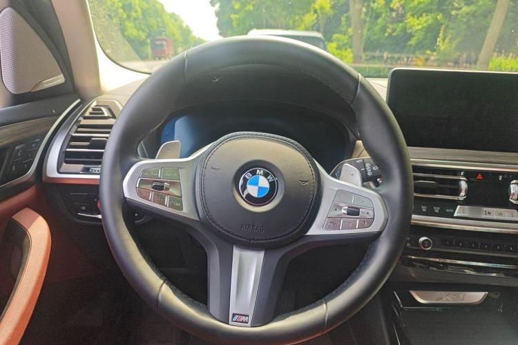 Used BMW X3 2023 xDrive30i Leading Model M Night Edition Package Steering Wheel