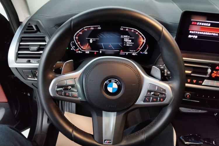 Used BMW X3 2023 Restyled xDrive30i Leading Edition M Night Sky Package Steering Wheel
