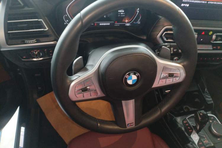 Used BMW X3 2023 Restyled xDrive30i Leading Edition M Night Sky Package Steering Wheel
