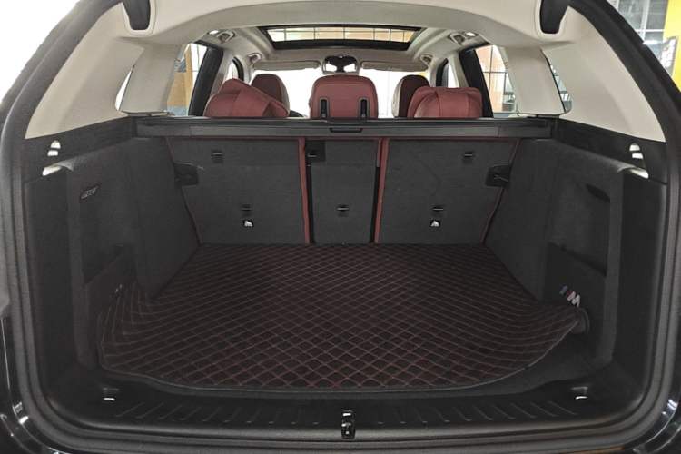 Used BMW X3 2023 xDrive30i Leading Model M Night Edition Package Trunk