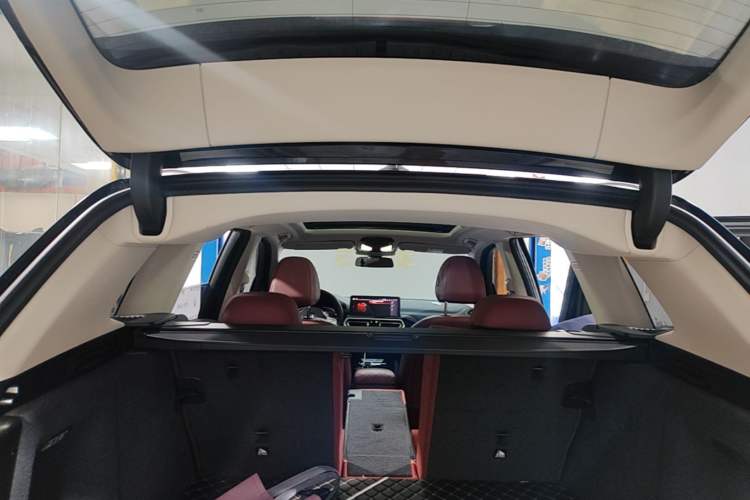 Used BMW X3 2023 xDrive25i M Sport Package Trunk