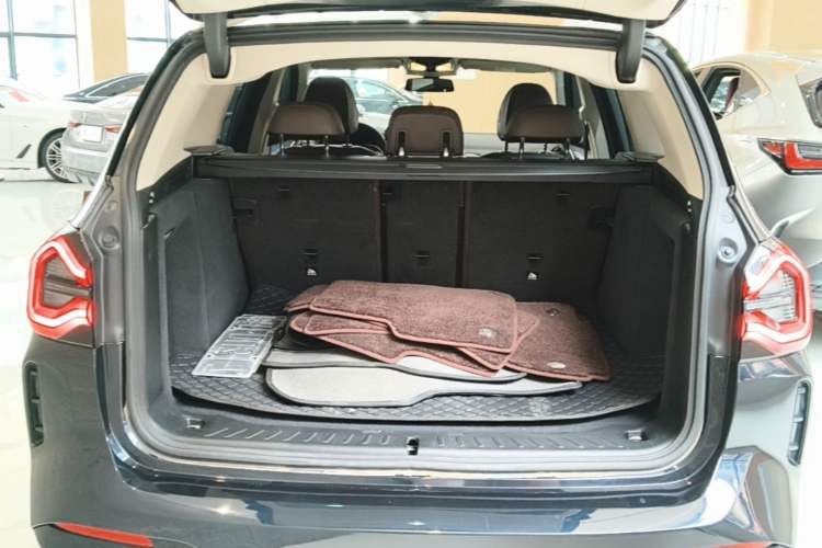 Used BMW X3 2023 xDrive30i Leading Model M Night Edition Package Trunk