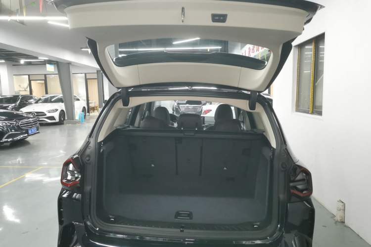 Used BMW X3 2023 xDrive30i Leading Model M Night Edition Package Trunk
