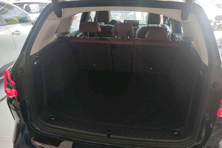 Used BMW X3 2023 xDrive30i Leading Model M Night Edition Package Trunk