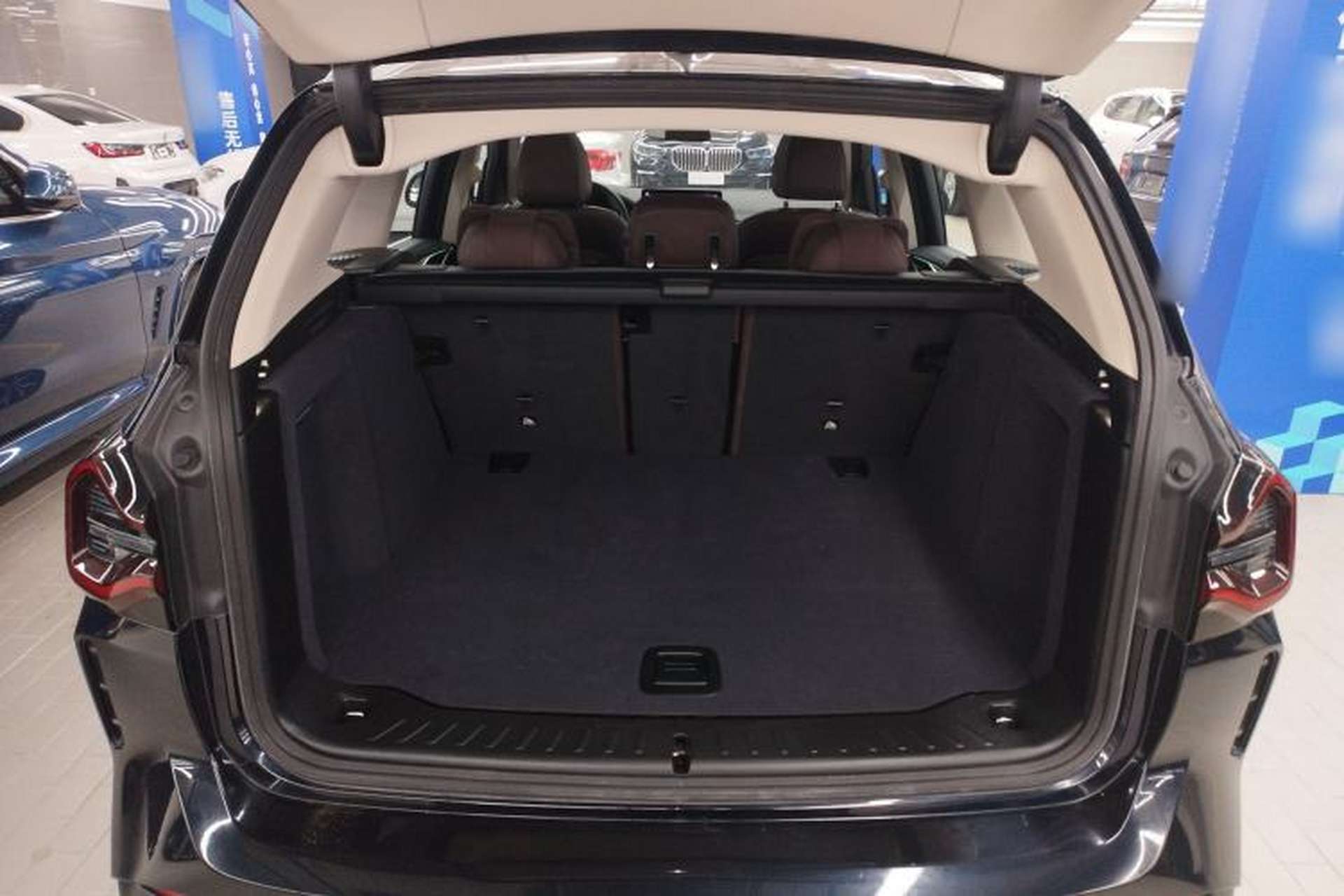 Used BMW X3 2023 xDrive25i M Sport Package Trunk