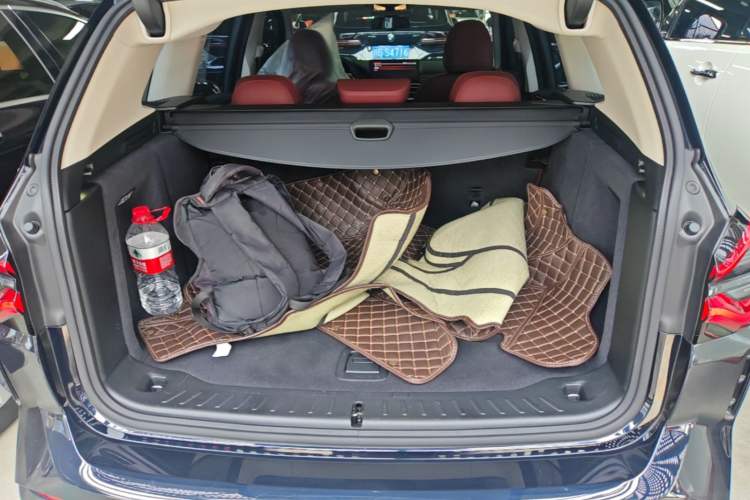 Used BMW X3 2023 xDrive25i M Sport Package Trunk