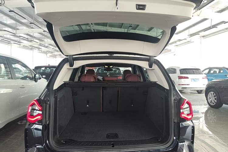 Used BMW X3 2023 xDrive25i M Sport Package Trunk