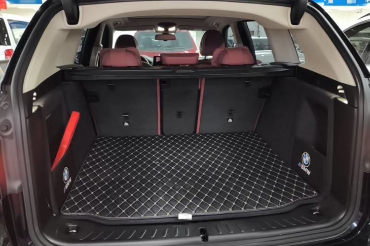 Used BMW X3 2023 xDrive25i M Sport Package Trunk