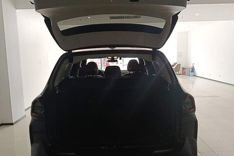 Used BMW X3 2023 xDrive25i M Sport Package Trunk