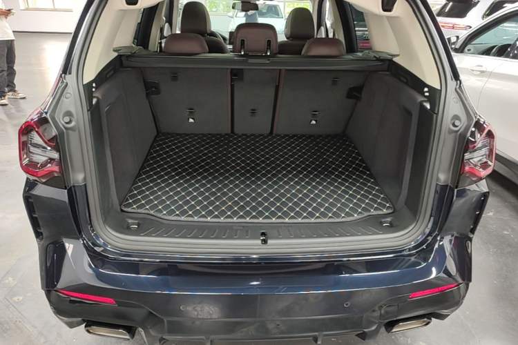 Used BMW X3 2023 Restyled xDrive30i Leading Edition M Night Sky Package Trunk