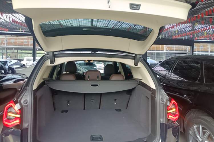 Used BMW X3 2023 xDrive25i M Sport Package Trunk