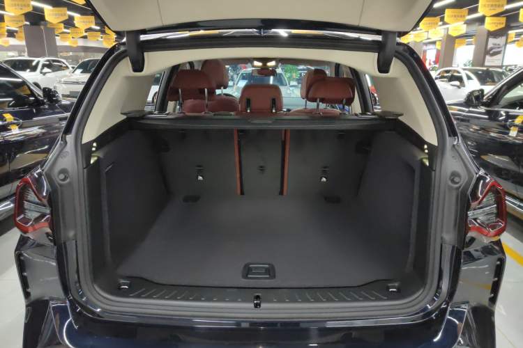 Used BMW X3 2023 xDrive25i M Sport Package Trunk