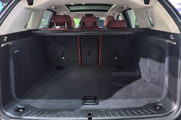 Used BMW X3 2023 Restyled xDrive30i Leading Edition M Night Sky Package Trunk