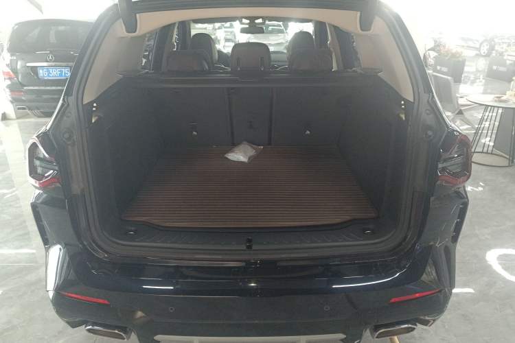 Used BMW X3 2023 xDrive25i M Sport Package Trunk