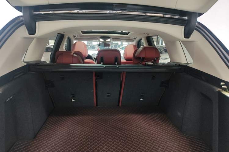 Used BMW X3 2023 Restyled xDrive30i Leading Edition M Night Sky Package Trunk