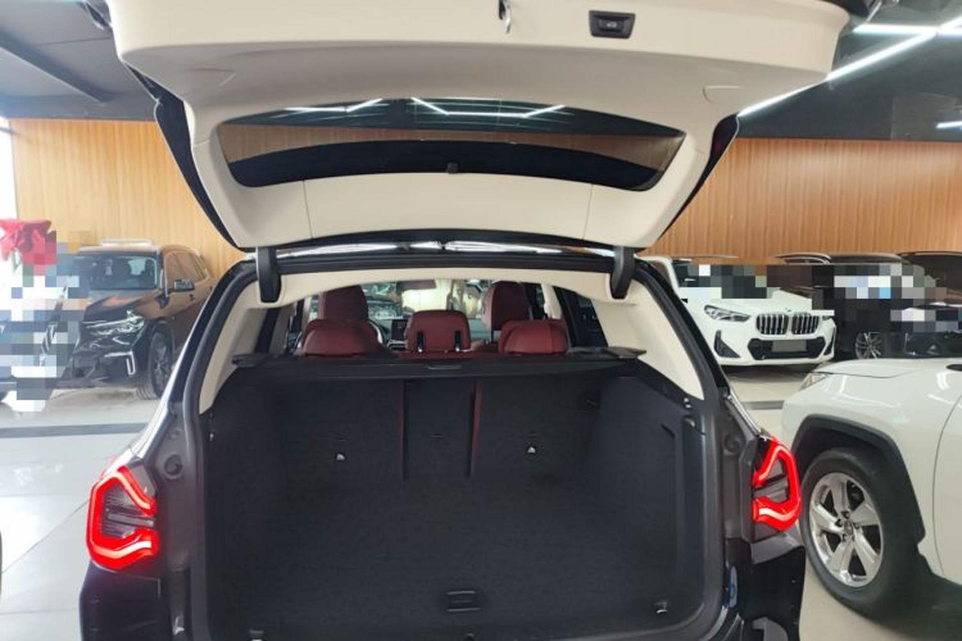 Used BMW X3 2023 xDrive25i M Sport Package Trunk