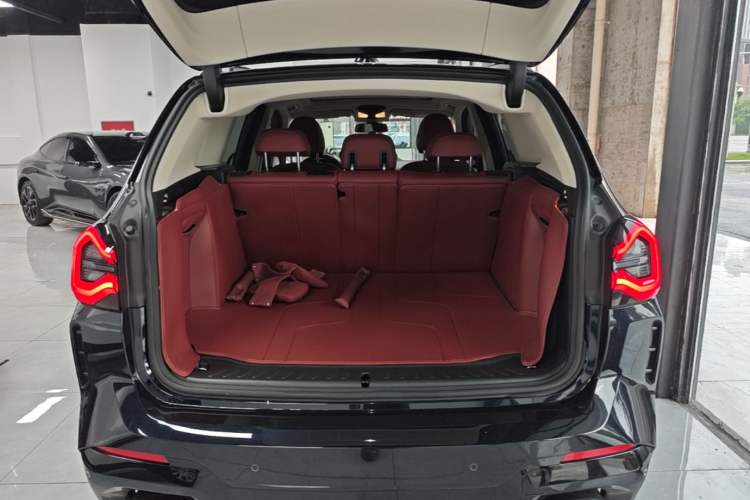 Used BMW X3 2023 Restyled xDrive30i Leading Edition M Night Sky Package Trunk