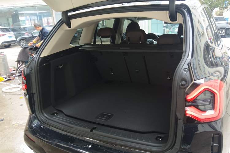 Used BMW X3 2023 xDrive25i M Sport Package Trunk