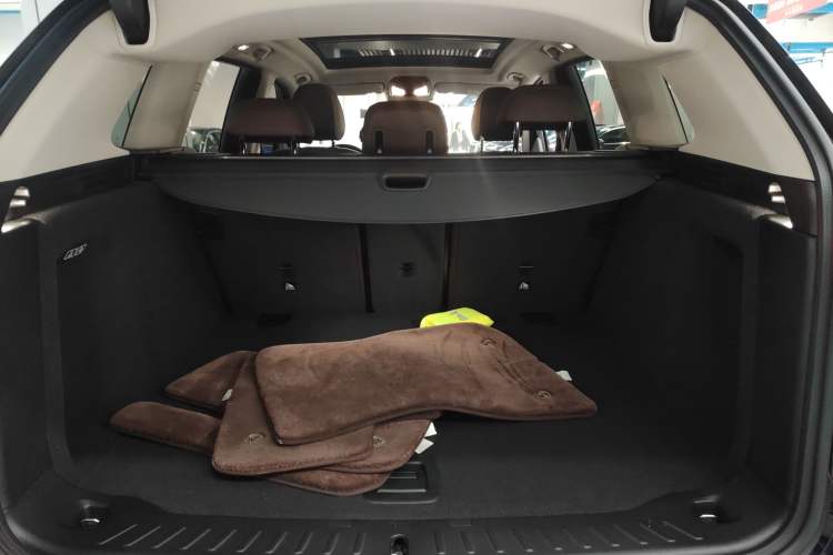 Used BMW X3 2023 Restyled xDrive30i Leading Edition M Night Sky Package Trunk