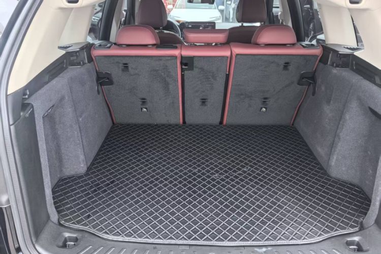 Used BMW X3 2023 xDrive25i M Sport Package Trunk