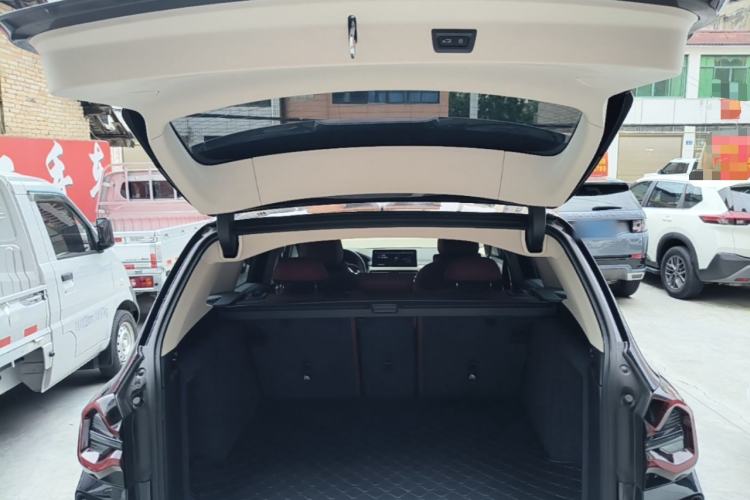 Used BMW X3 2023 Restyled xDrive30i Leading Edition M Night Sky Package Trunk