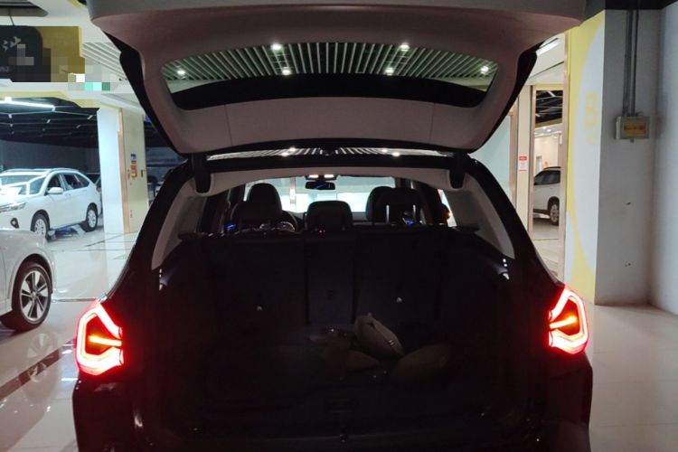 Used BMW X3 2023 xDrive30i Leading Model M Night Edition Package Trunk