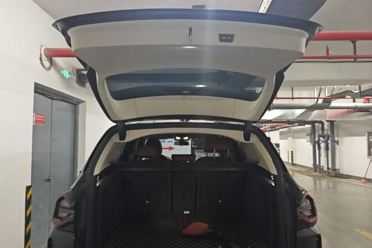 Used BMW X3 2023 xDrive30i Leading Model M Night Edition Package Trunk