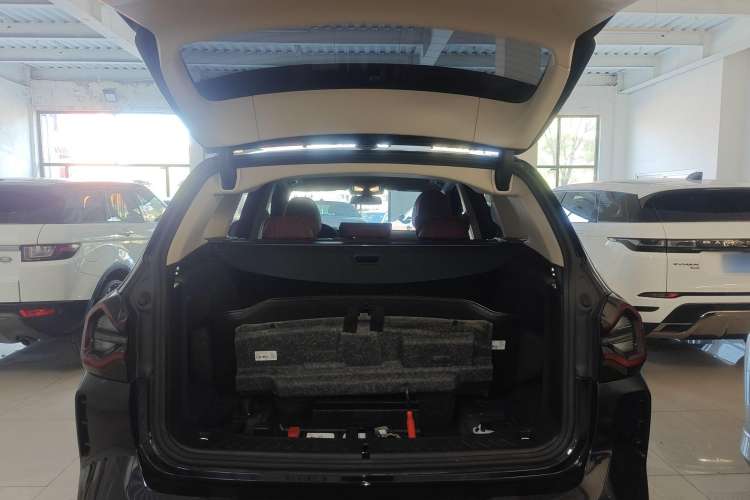 Used BMW X3 2023 Restyled xDrive30i Leading Edition M Night Sky Package Trunk
