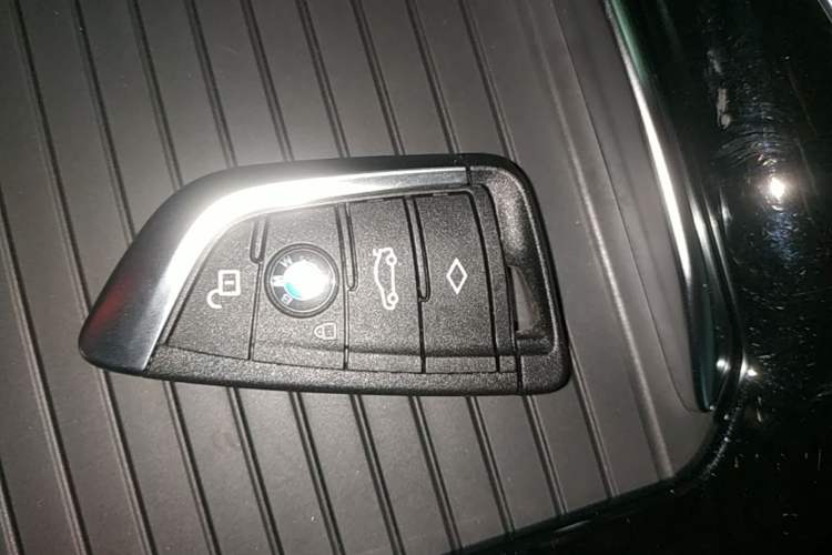Used BMW X3 2023 xDrive25i M Sport Package Vehicle Key