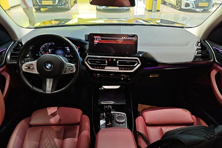 Used BMW X3 2023 xDrive25i M Sport Package Center Console