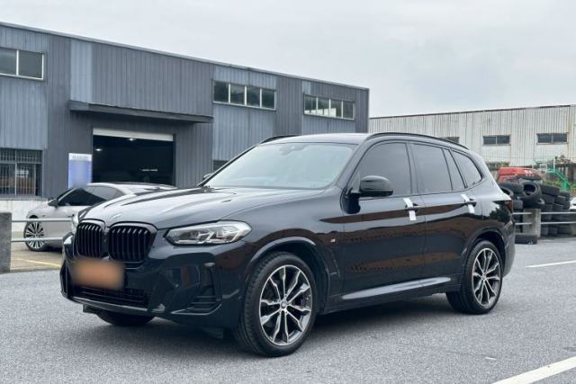 Ojetý BMW X3 2023 xDrive30i Leading Model M Night Edition Package
