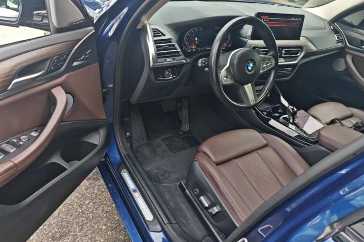 Used BMW X3 2023 xDrive30i Leading Model M Night Edition Package Driver Seat