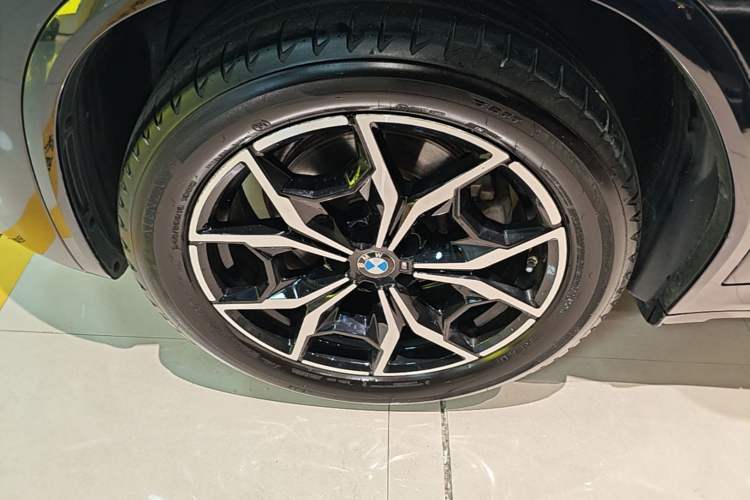 Used BMW X3 2023 xDrive25i M Sport Package Exterior 4