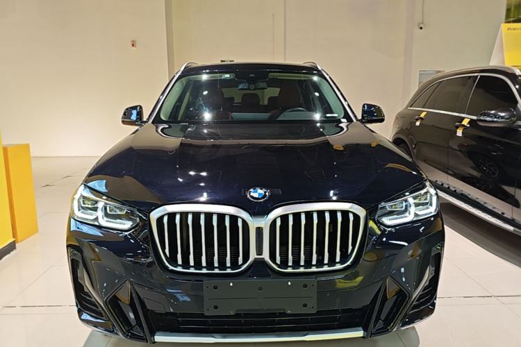 Used BMW X3 2023 xDrive25i M Sport Package Front