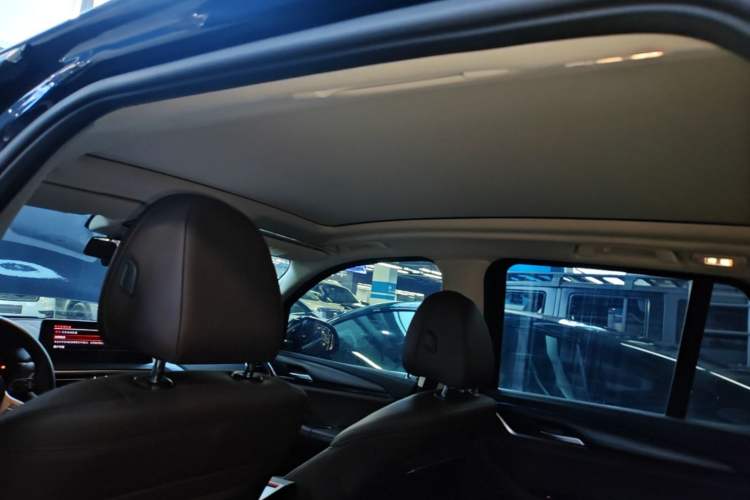 Used BMW X3 2023 xDrive25i M Sport Package Headliner