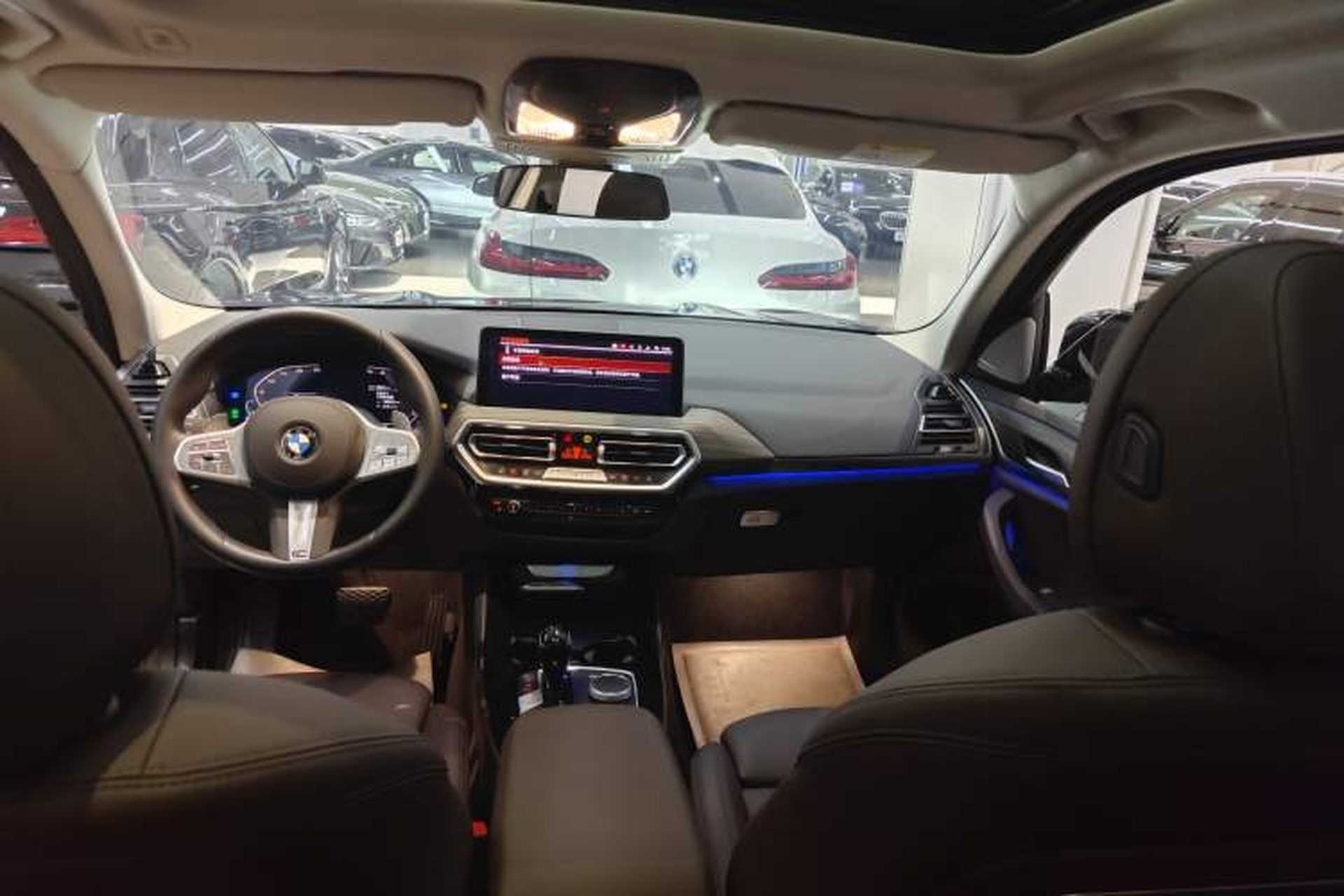 Used BMW X3 2023 Restyled xDrive30i Leading Edition M Night Sky Package Headliner