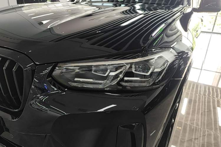 Used BMW X3 2023 Restyled xDrive30i Leading Edition M Night Sky Package Left Front Headlight