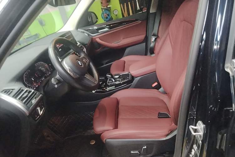 Used BMW X3 2023 xDrive25i M Sport Package Left Front Seat