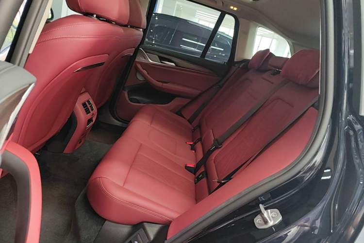 Used BMW X3 2023 Restyled xDrive30i Leading Edition M Night Sky Package Left Rear Seat