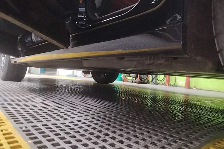 Used BMW X3 2023 xDrive25i M Sport Package Left Side Sill