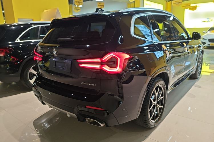 Used BMW X3 2023 xDrive25i M Sport Package Rear Right 45 Deg