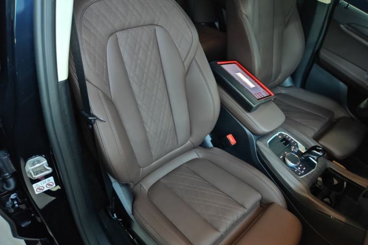 Used BMW X3 2023 xDrive25i M Sport Package Right Front Seat