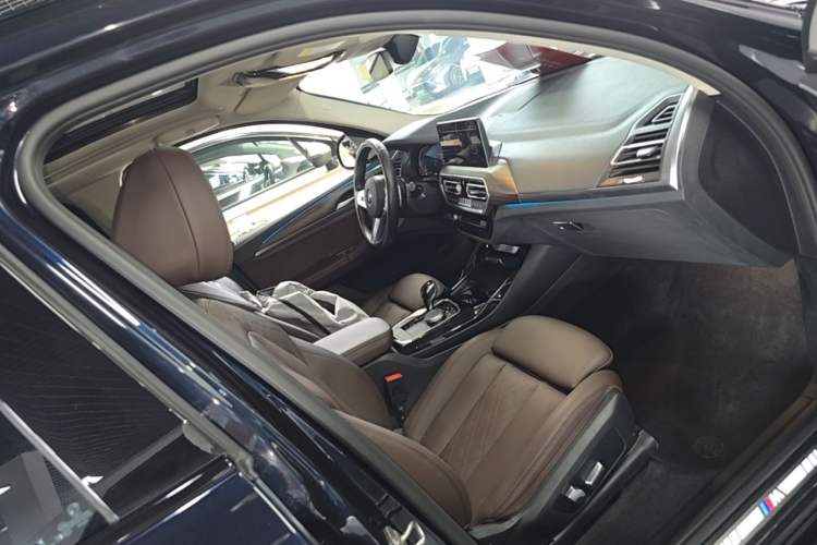 Used BMW X3 2023 xDrive30i Leading Model M Night Edition Package Right Front Seat