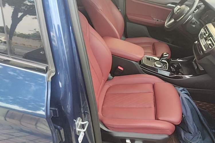 Used BMW X3 2023 xDrive30i Leading Model M Night Edition Package Right Front Seat