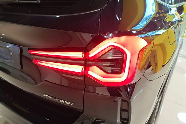 Used BMW X3 2023 xDrive25i M Sport Package Right Rear Taillight