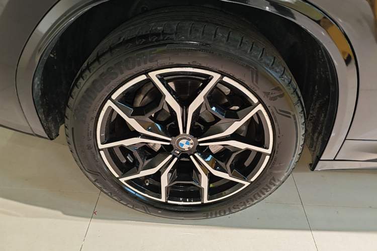 Used BMW X3 2023 xDrive25i M Sport Package Right Rear Wheel Hub